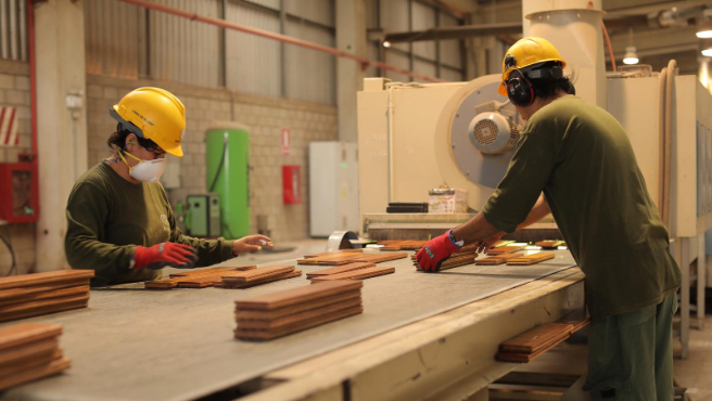 Perú muestra su capacidad industrial al mundo en ferias clave del sector manufacturas 2025