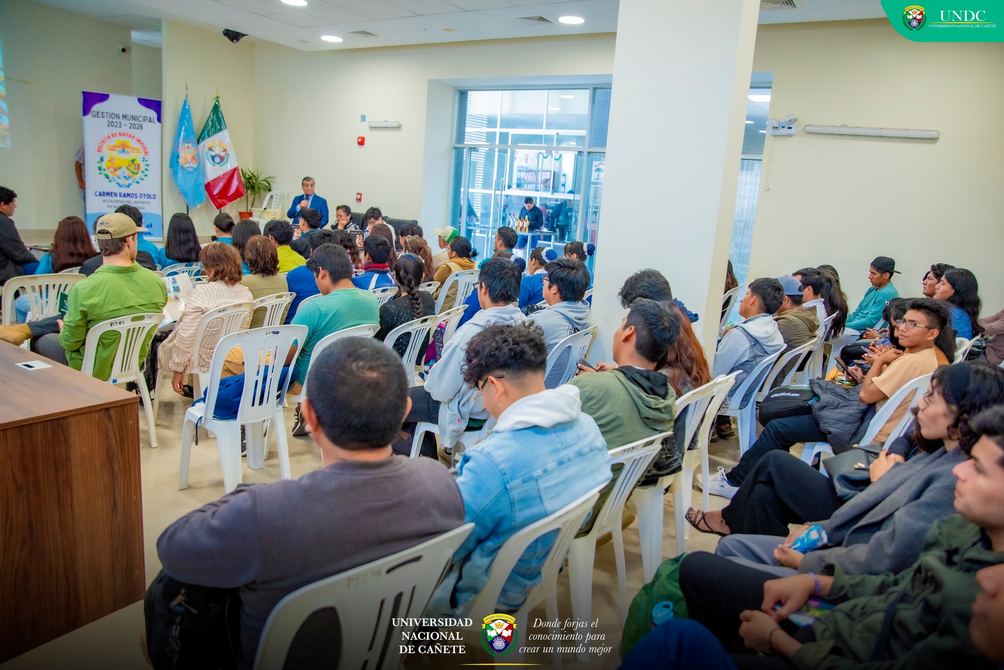 En es importante evento se dieron cita autoridades, estudiantes y pobladores del distrito de Nuevo Imperial