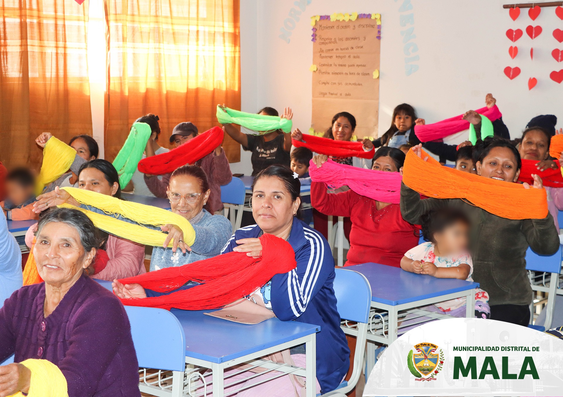Gran Ceremonia y Taller de Capacitaci贸n de Mujeres Poderosasc