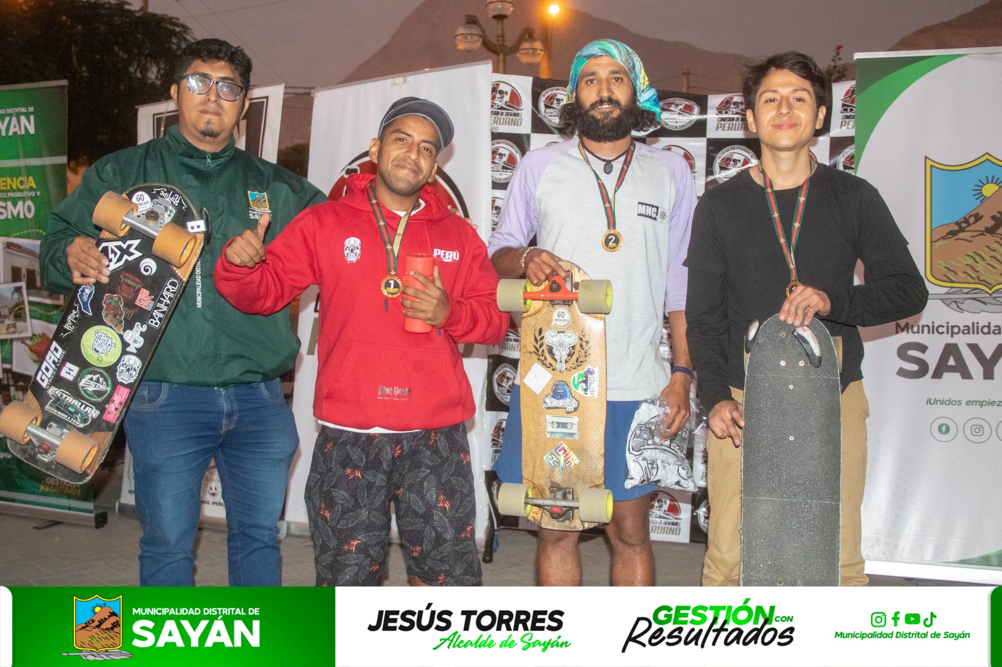 #DeporteExtremo CAMPEONES DE DOWNHILL FUERON PREMIADOS EN SAYÁN TRAS EXITOSA COMPETENCIA NACIONAL