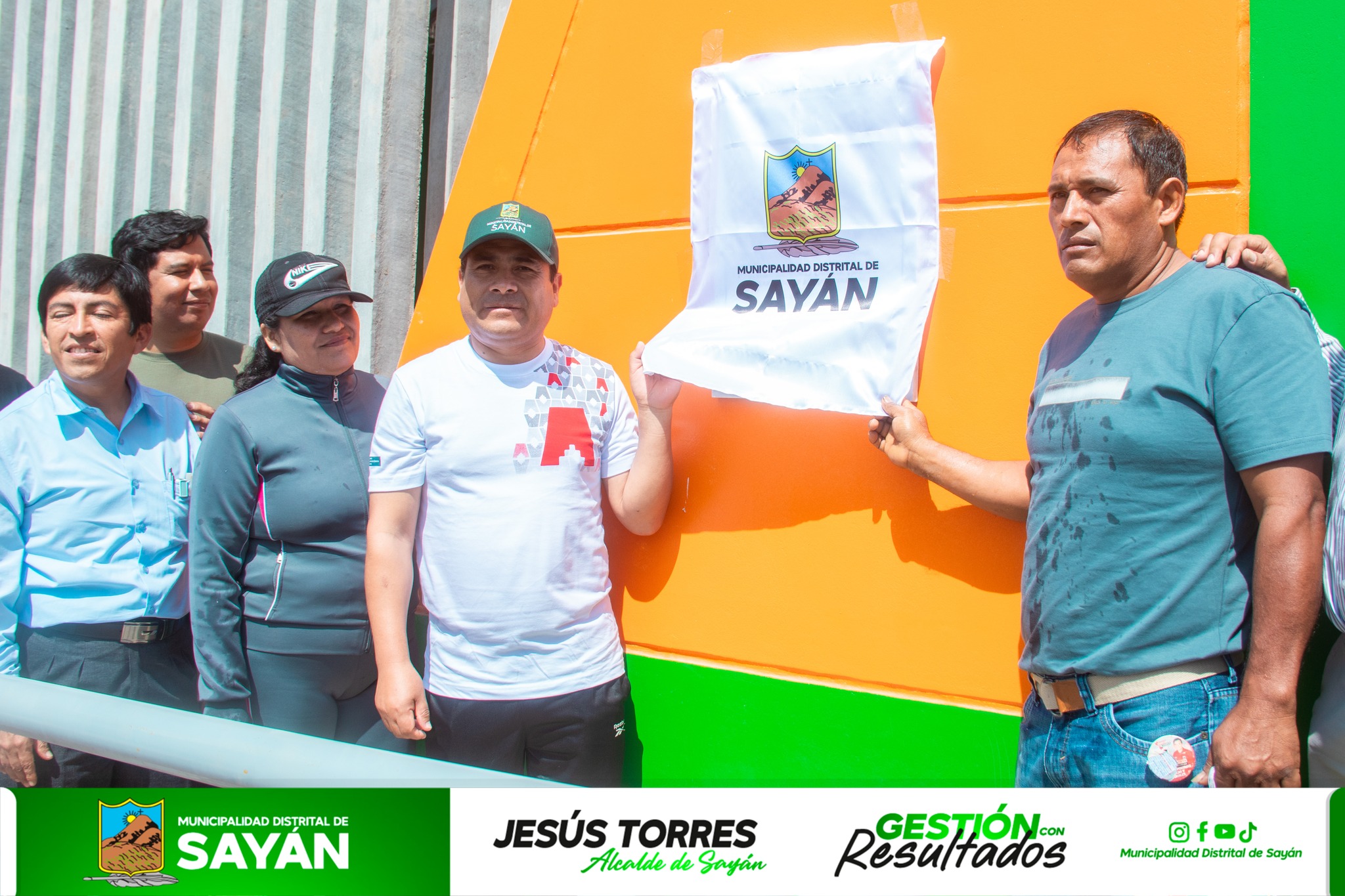 #PorMásObras ¡YA ES UNA REALIDAD! ALCALDE JESÚS TORRES INAUGURA MODERNO COMPLEJO DEPORTIVO EN EL C.P. 09 DE OCTUBRE