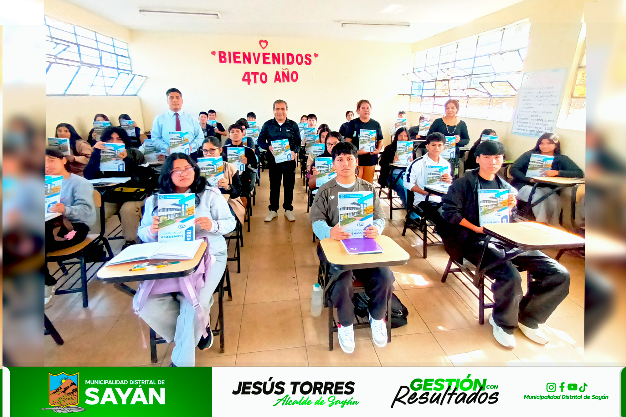 #Educación ESTUDIANTES DE CPU SAYÁN E IRRIGACIÓN SANTA ROSA RECIBEN COMPENDIO ACADÉMICO DEL CICLO 2025-III