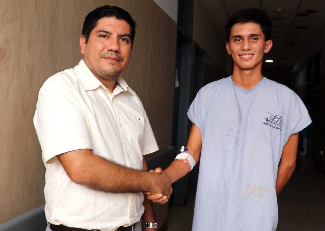 Médicos del Hospital II-2 Tarapoto salvan a joven deportista tras sufrir rotura de riñón
