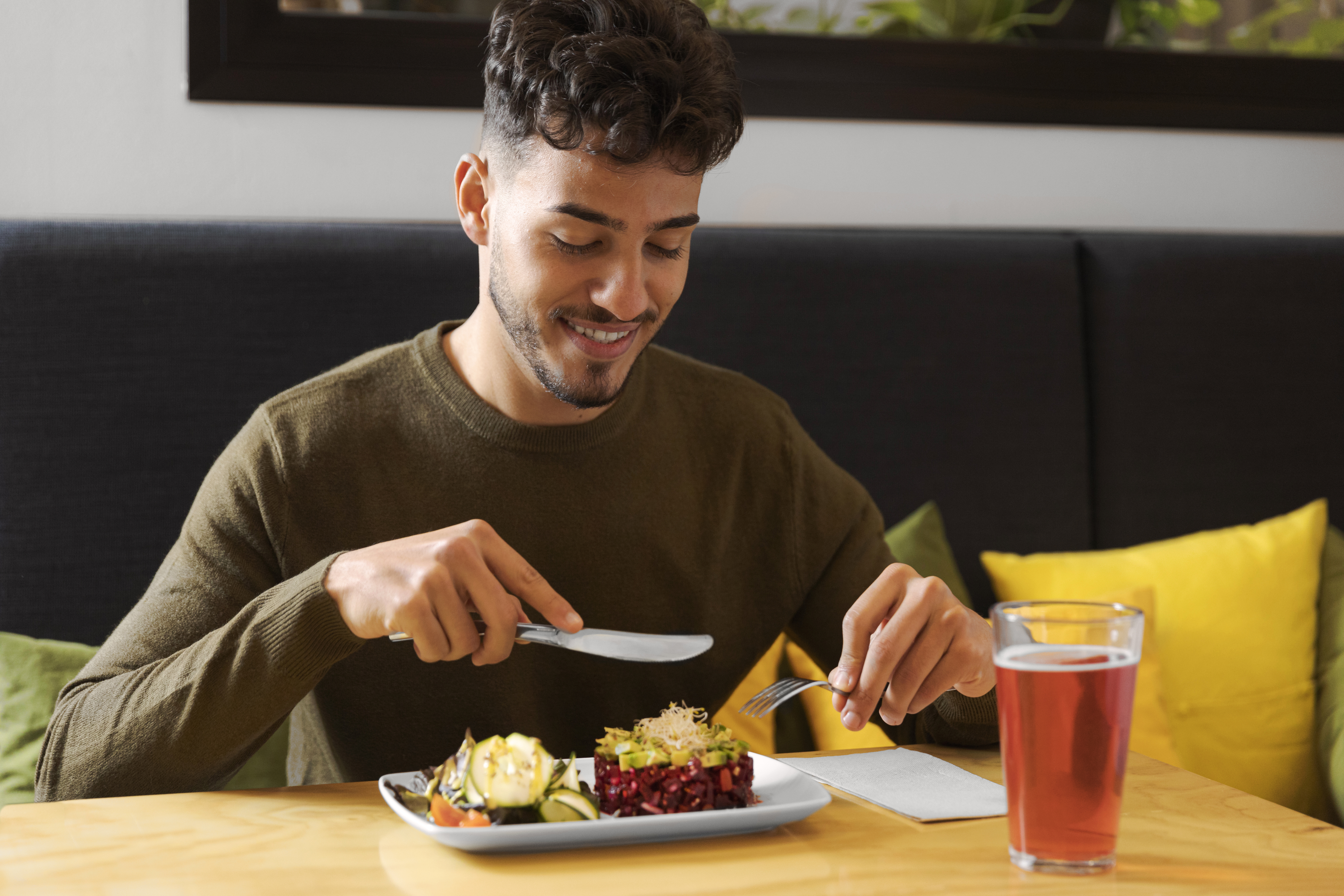 Nutrición y salud mental: cómo lo que comemos influye en nuestras emociones