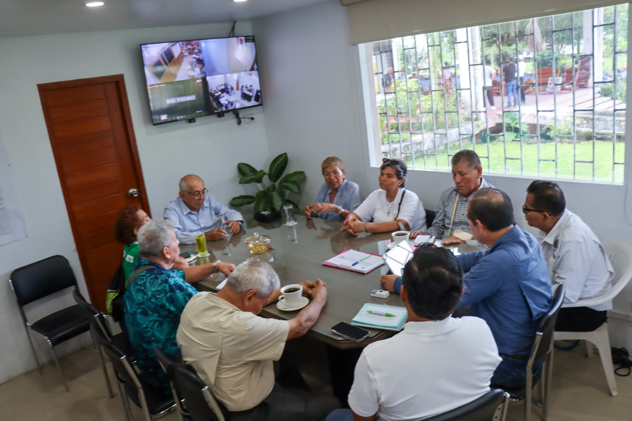 Gorel se reunió con los pensionistas del sector educación.