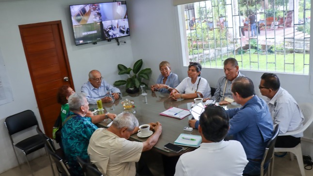 Gorel se reunió con los pensionistas del sector educación.