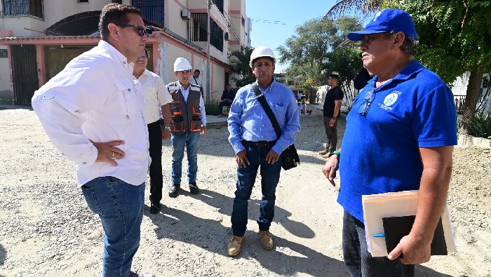 Mantenimiento vial en Urb. Santa María del Pinar