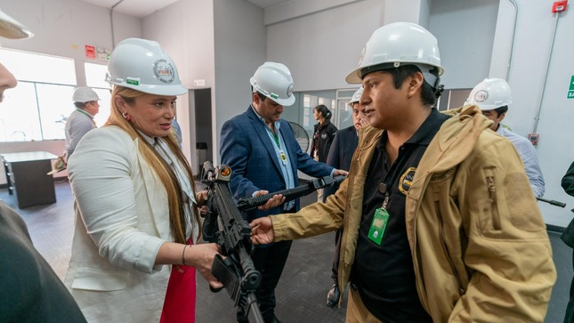 FAME S.A.C. impulsa la modernización industrial en sus plantas de armamento, miras ópticas y vehículos especiales.