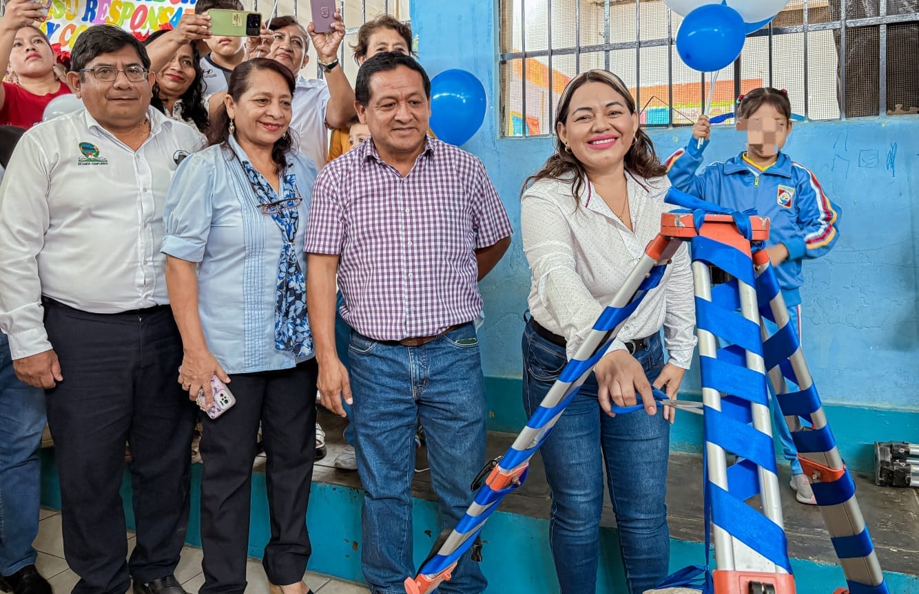 Vicegobernadora regional da inicio a modernización del Colegio Inicial 012 Asunción Palacios de Tambogrande