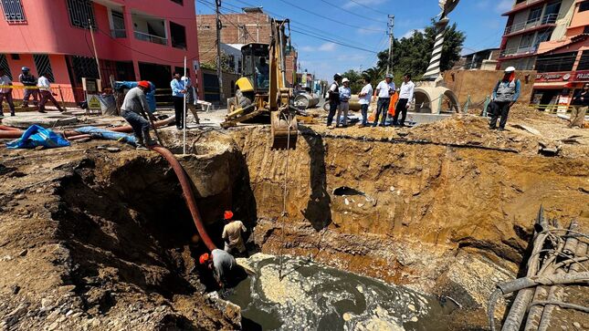 Avanzan obras de saneamiento que optimizarán sistema de alcantarillado de Chiclayo e Íllimo 