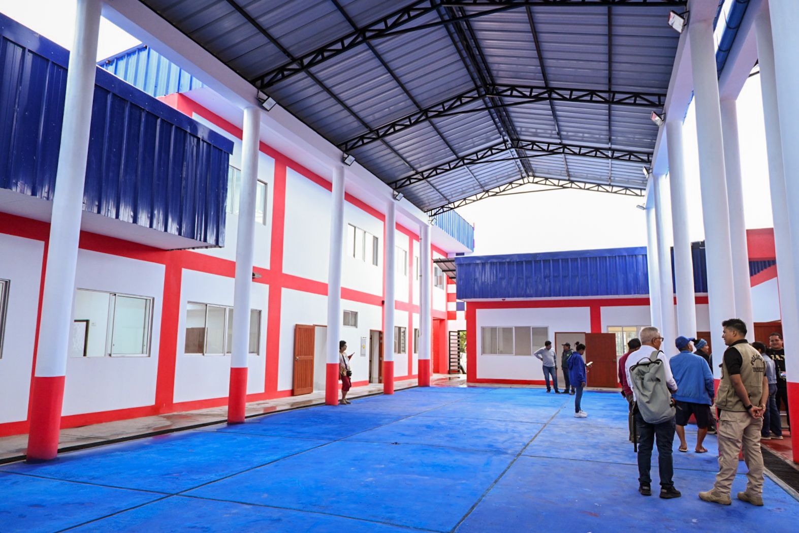 Gobierno Regional de Loreto inspecciona obra culminada en la I.E. N.° 530 de Los Delfines.