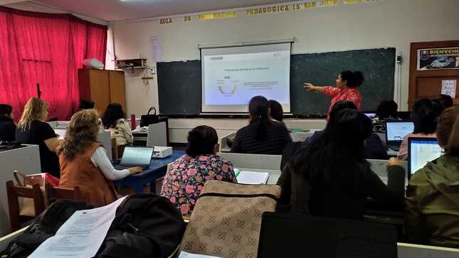 Gestión municipal promueve la protección de la niñez con capacitación a docentes con "Voceros de Protección"