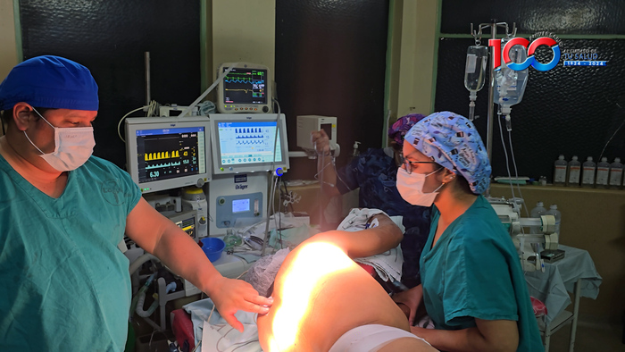 Un esfuerzo médico multidisciplinario salva la vida de paciente con tumor torácico de gran tamaño 