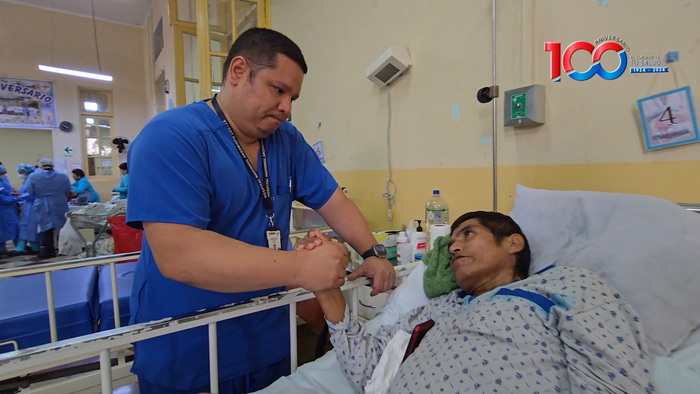 Un esfuerzo médico multidisciplinario salva la vida de paciente con tumor torácico de gran tamaño 