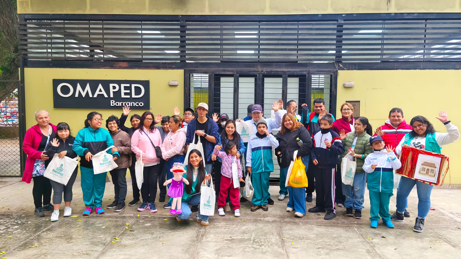 Tour de los Sentidos con miembros de OMAPED