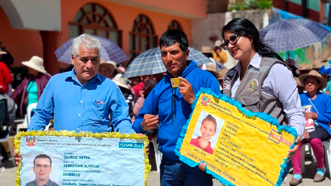 Julcán inició emisión y entrega de carnés de discapacidad del Conadis en la provincia