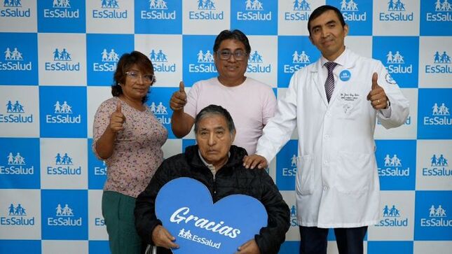 EsSalud salva la vida de paciente octogenario que se atragantó con dentadura postiza