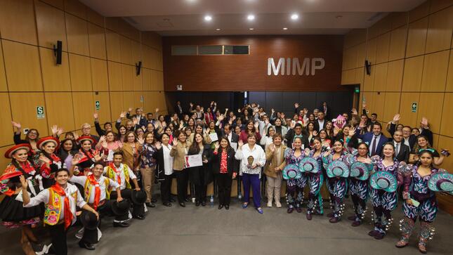 MIMP reconoce la destacada labor de más de 10 mil servidores públicos que trabajan por las mujeres y poblaciones vulnerables