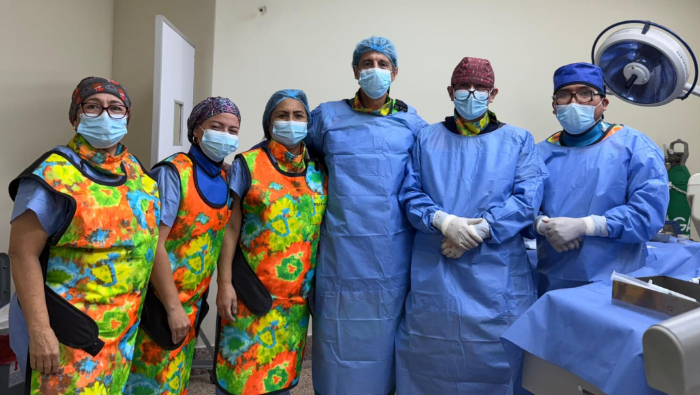 Cardiólogo argentino y equipo de médicos del INSN colocan implante de válvula pulmonar a pacientes