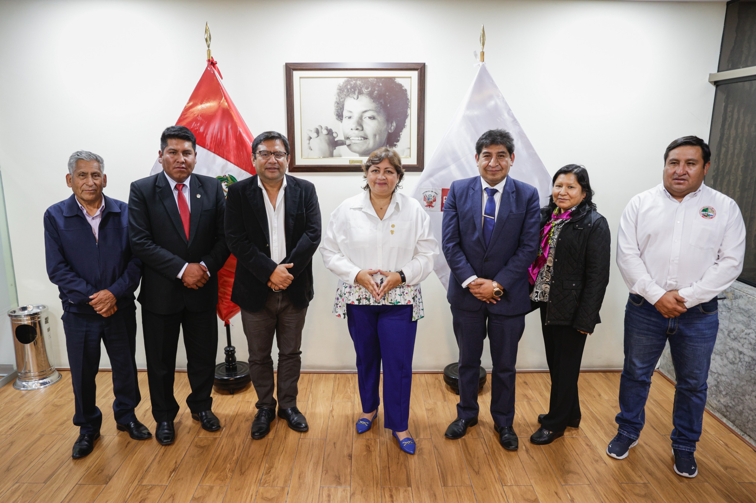 Ministra de la Mujer se reunió con la Asociación de Mancomunidades Municipales del Perú para articular acciones con gobiernos locales