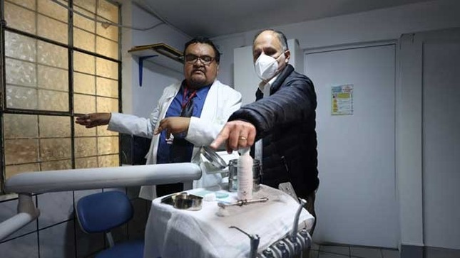 Cañete. – El contralor general César Aguilar Surichaqui continúa supervisando el estado de los servicios de salud. Esta vez, junto a una comisión de auditores, llegó a la provincia de Cañete, donde evidenció deficiencias estructurales, operativas y de equipamiento médico en el Hospital Regional de Cañete – Rezola y el Centro Materno Infantil “Ramos Larrea” del distrito de Imperial.