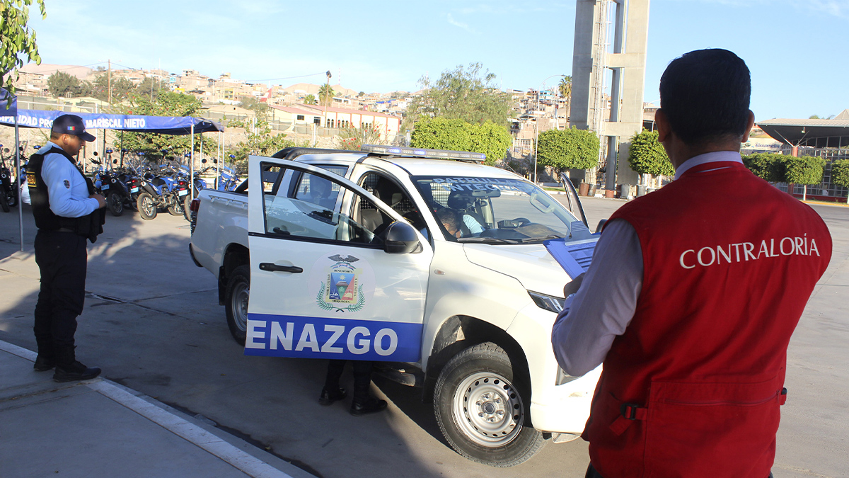 Moquegua.- En el marco del operativo de Seguridad Ciudadana 2025, la Contraloría General de la República (CGR) alertó 23 situaciones adversas identificadas entre el 8 y 14 de mayo de este año en el uso de recursos destinados a combatir la inseguridad en las municipalidades provinciales de Ilo, Mariscal Nieto, General Sánchez Cerro y distrital de San Antonio. A través de cuatro informes de visita de control, se identificaron riesgos que afectan la eficacia del servicio de seguridad ciudadana y se recomendaron acciones preventivas o correctivas en el ámbito de sus competencias.