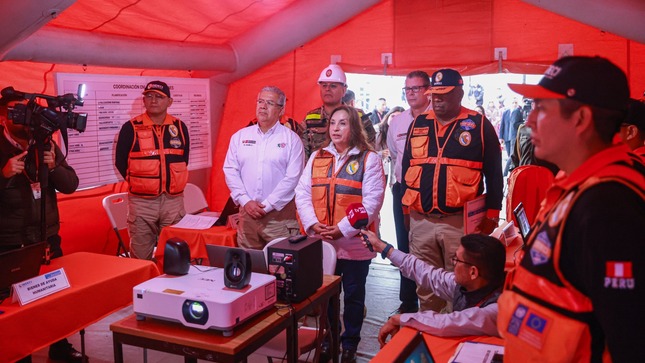 Presidenta Boluarte lideró simulacro nacional multipeligro
