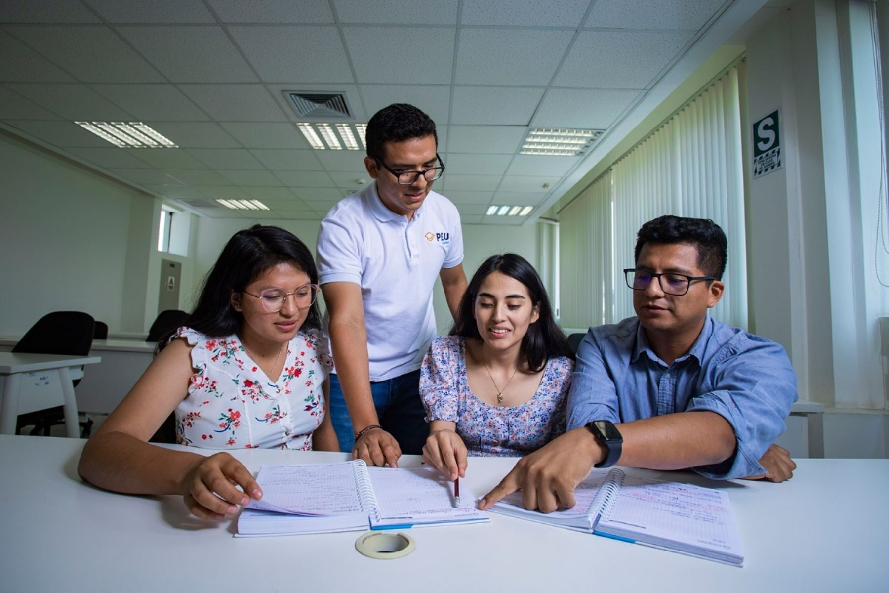 Más de 1700 profesionales se capacitan con el programa de becas de Devida en prevención del consumo de drogas
