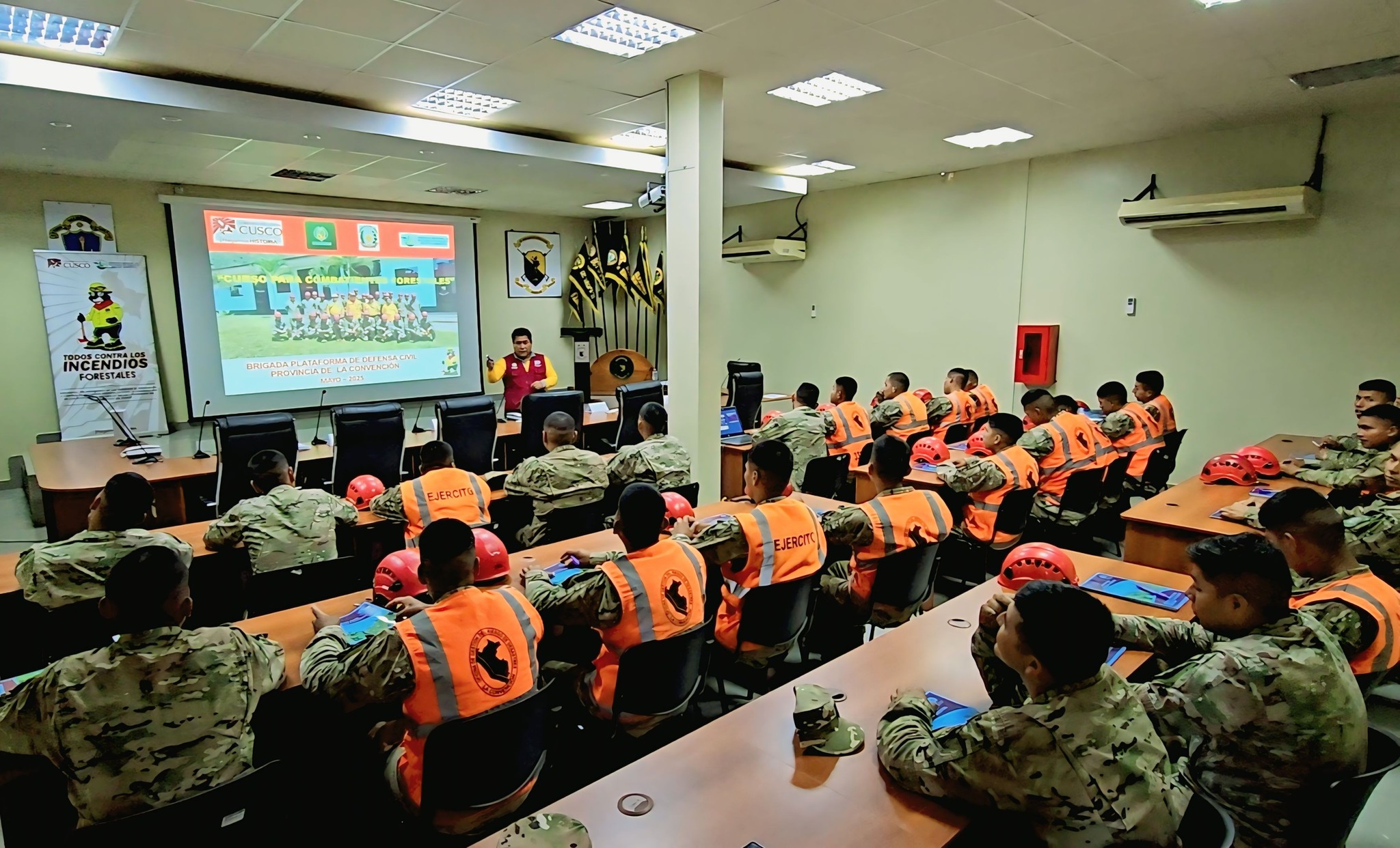 Municipalidad capacita y entrena en la prevención y respuesta de incendios forestales