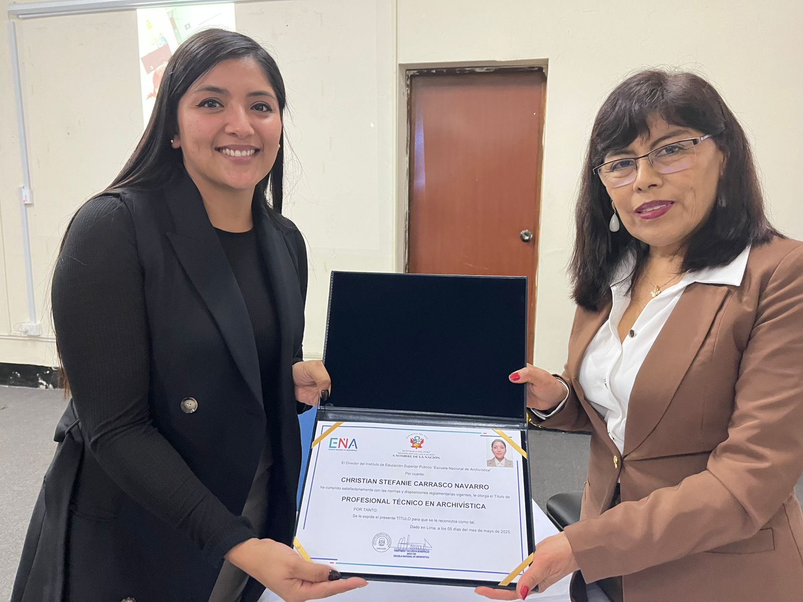 Imagen de graduada de la ENA