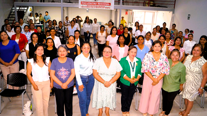 Alcaldesa participa en encuentro de mujeres autoridades.