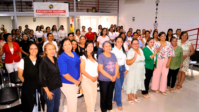 Alcaldesa participa en encuentro de mujeres autoridades.