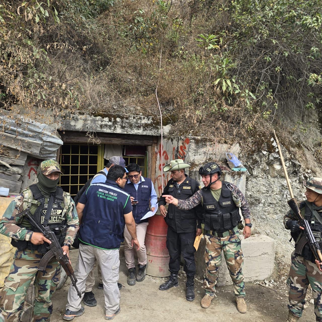 Fiscales especializados en Materia Ambiental participan en operativo de interdicción contra la minería ilegal en Pataz.