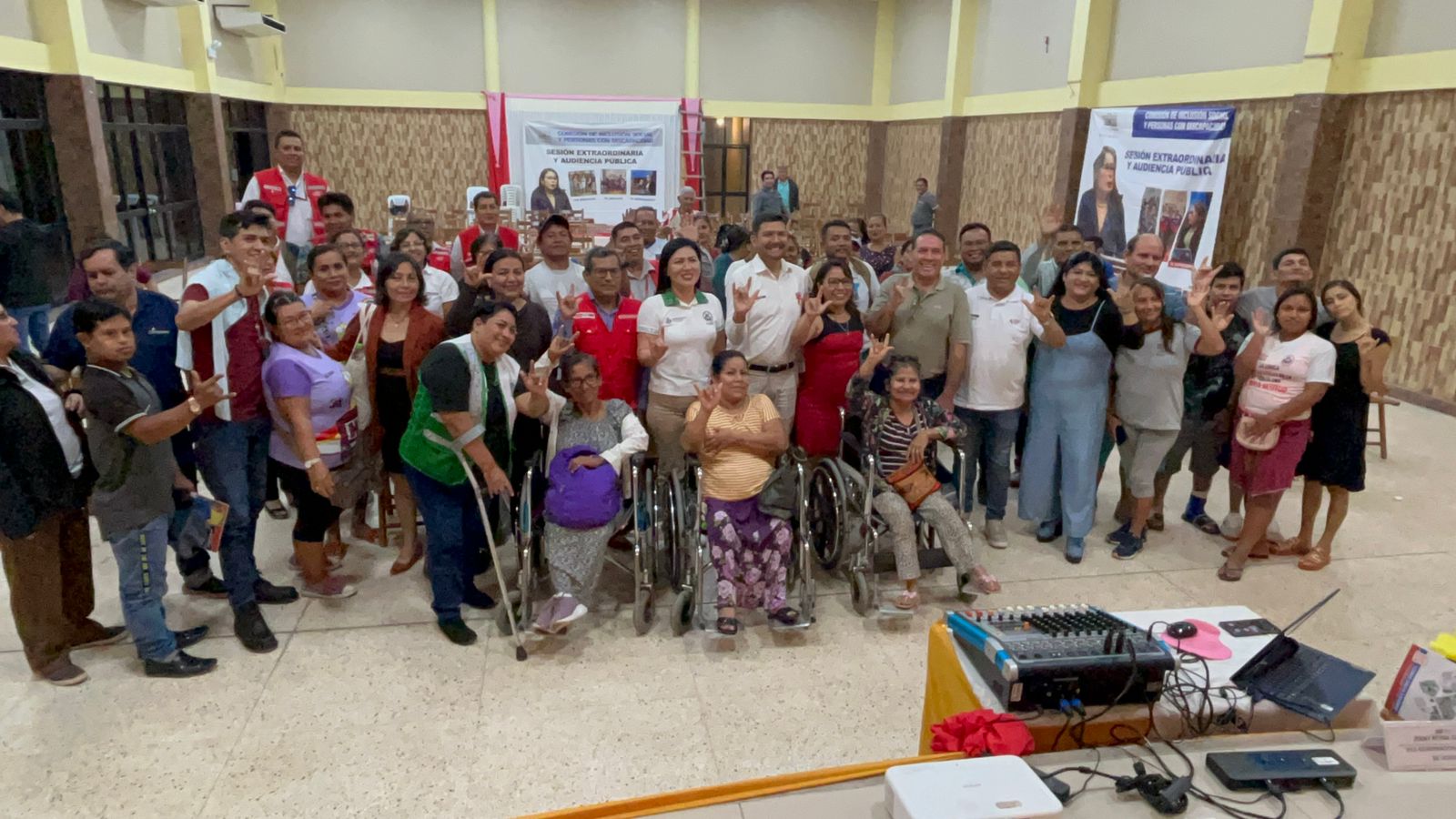 MIMP reafirma su compromiso con poblaciones vulnerables en sesión descentralizada del Congreso en Ucayali