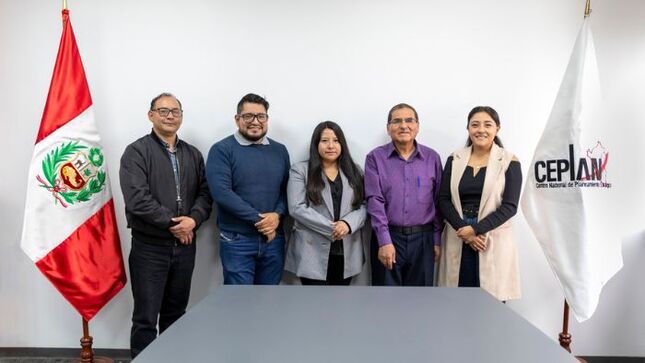 Visita institucional de una delegación de la Universidad Nacional del Centro del Perú (UNCP) A Ceplan.
