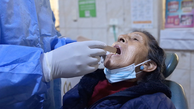 Más de 100 adultos mayores fueron atendidos durante jornada integral de salud bucal en Villa María del Triunfo
