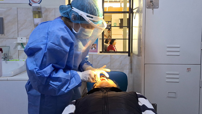 Más de 100 adultos mayores fueron atendidos durante jornada integral de salud bucal en Villa María del Triunfo