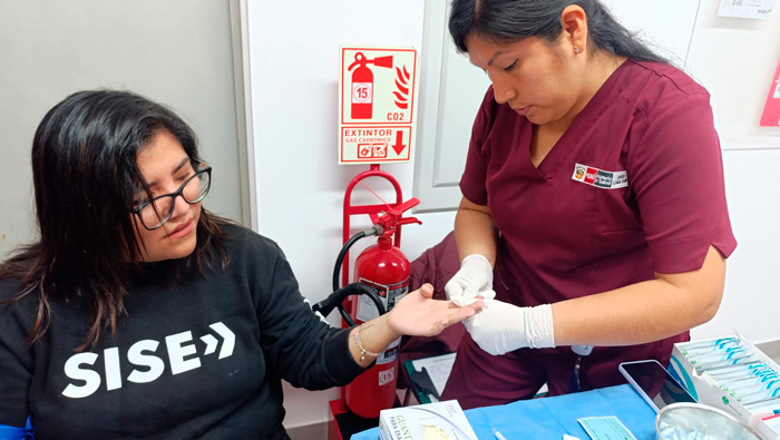 DIRIS Lima Sur lleva campaña médica gratuita a estudiantes y trabajadores del Instituto SISE