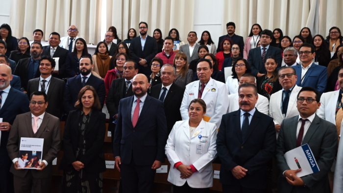 INSN participa de la entrega del informe sobre sistemas de salud en el Perú