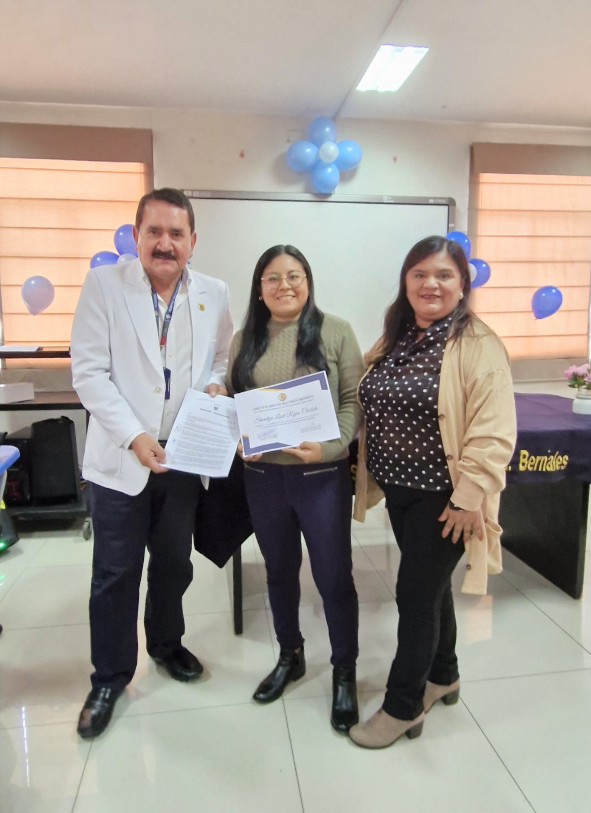 Celebra el Día del Servidor Público reconociendo la labor de su personal