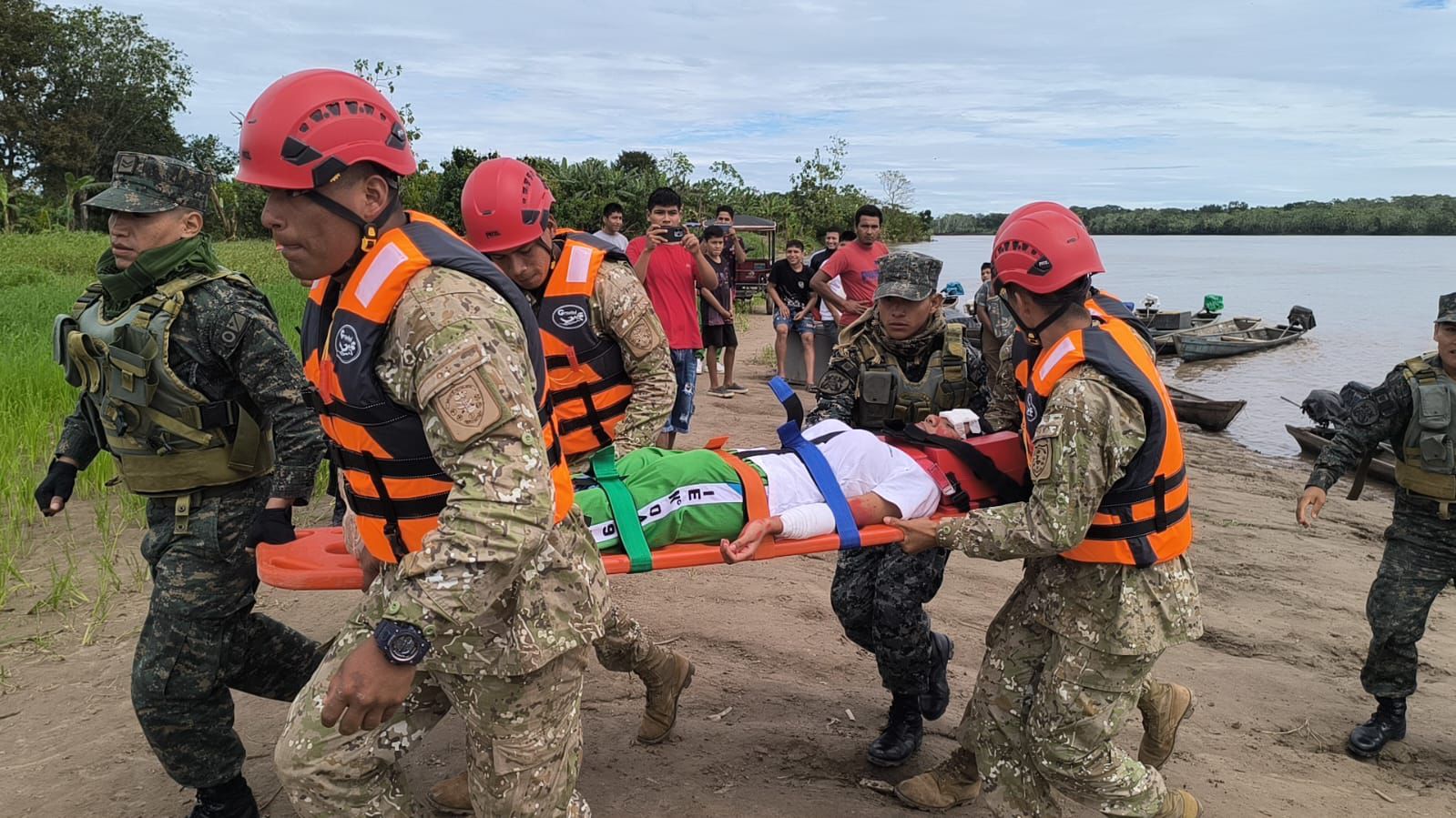 El Goresam lideró el simulacro de inundaciones con participación de la Plataforma Regional de Defensa Civil, autoridades, instituciones públicas y población organizada.