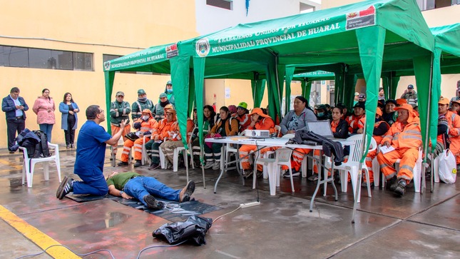 Capacitación a personal municipal en primeros auxilios y atención en emergencias toxicológicas