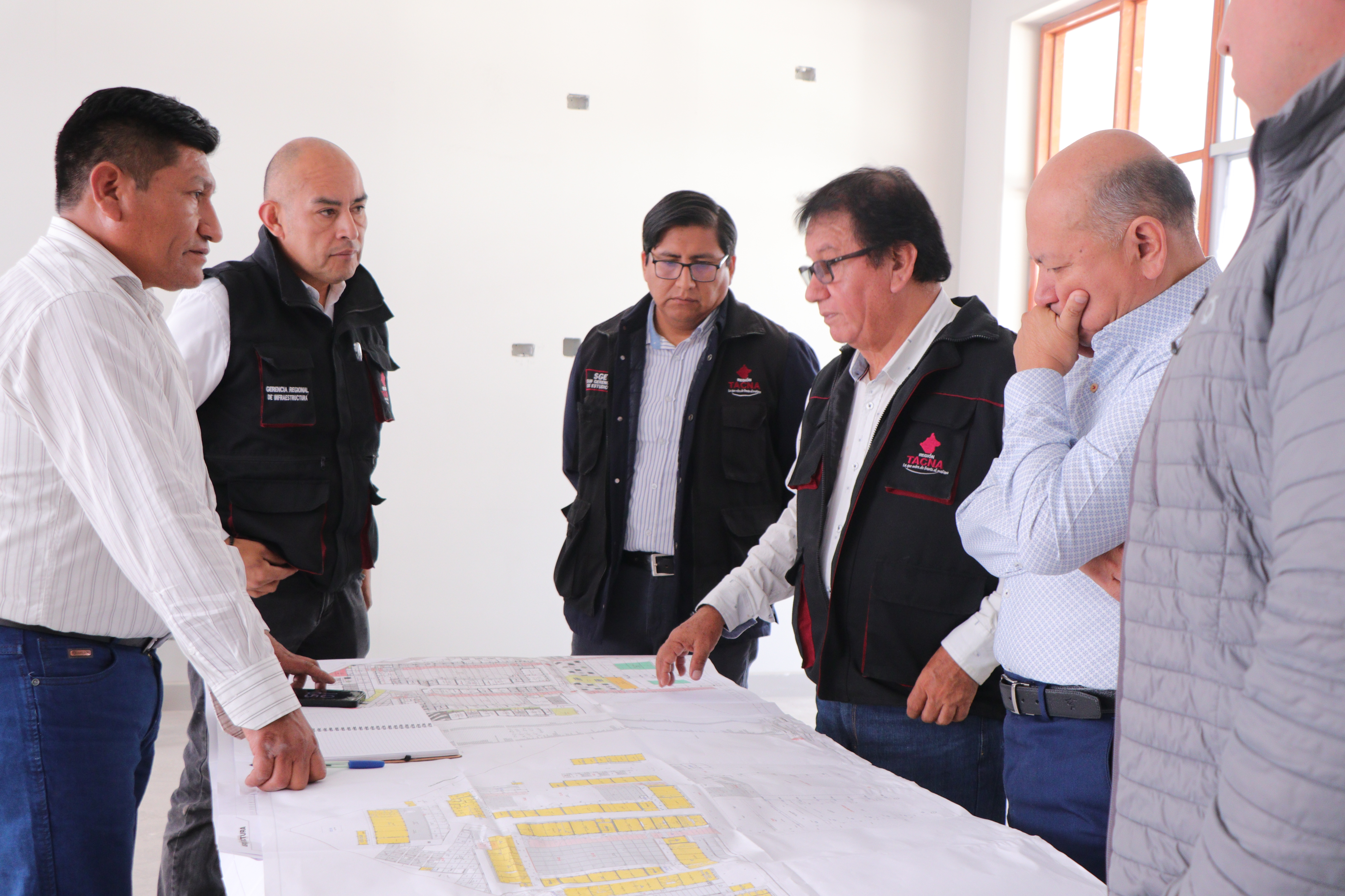 GORE Tacna avanza compromiso con la I.E. Guillermo Auza Arce  
