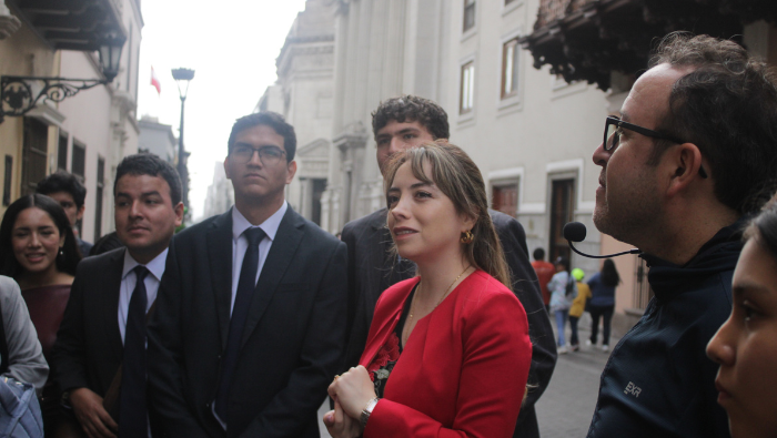 Estudiantes de la Universidad de San Martín de Porres visitan el Palacio de Torre Tagle