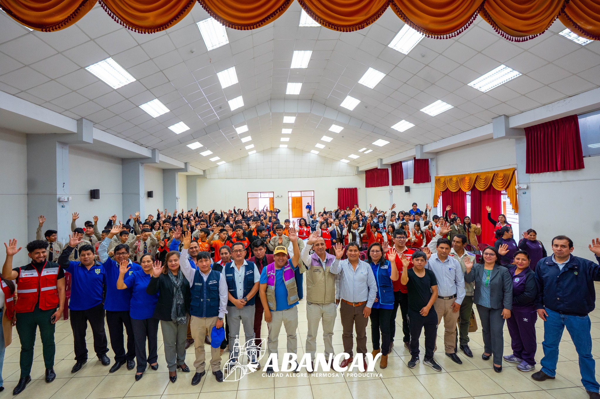 Municipalidad Provincial De Abancay Presente En La Feria De Orientación Vocacional Desarrollada En La I.E. Nuestra Señora De Las Mercedes. 🚀