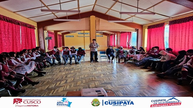 En el marco del sello regional Allin Kawsay se realizo charla informativa para jovenes en la I.E. Tupac Amaru II