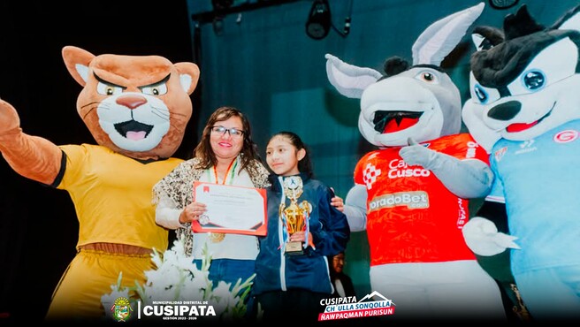 Deportista CusipateΓ±a es reconocida como la mejor en Judo por el Gobierno Regional del Cusco
