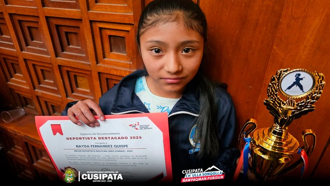 Deportista CusipateΓ±a es reconocida como la mejor en Judo por el Gobierno Regional del Cusco