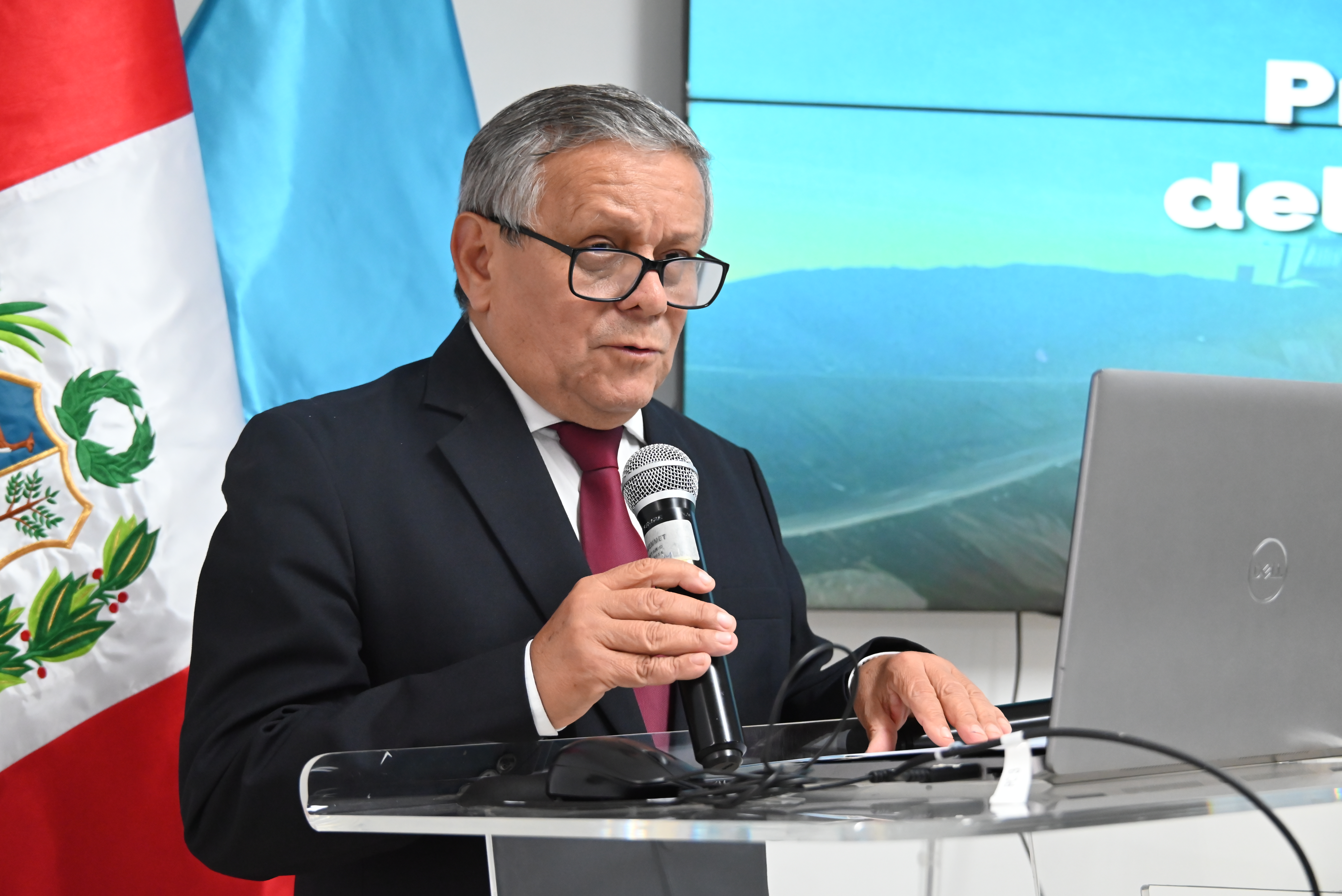 Dr. Humberto Chirif, Presidente del Ingemmet