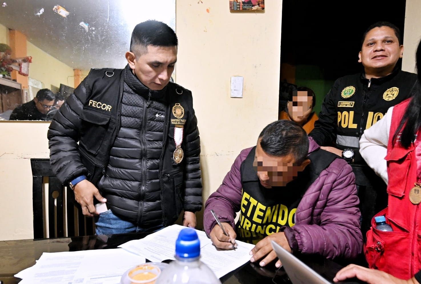Fiscalía contra el Crimen Organizado ejecuta allanamiento con fines de detención de 27 presuntos miembros de 'Los injertos del cono norte'.